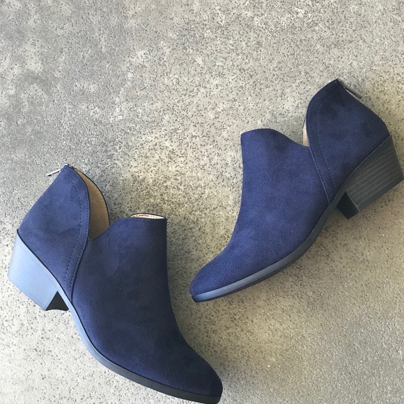 Soda Suede Navy Bootie W Back Zipper 